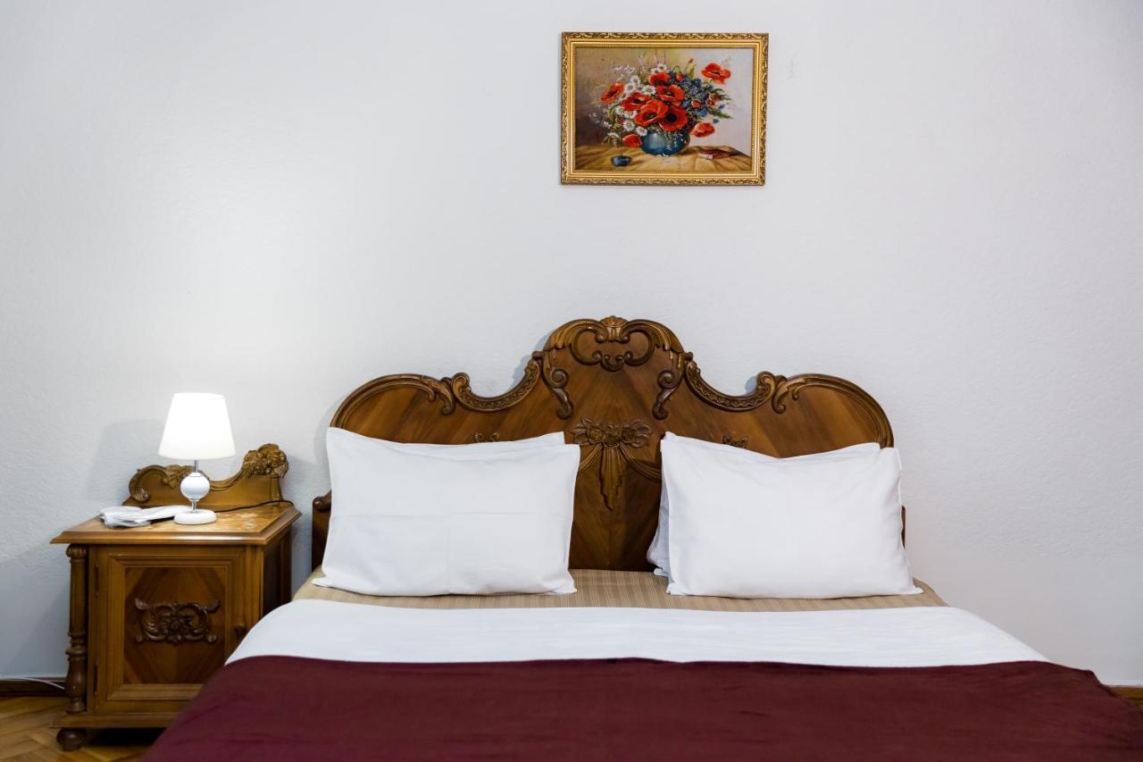 טביליסי Apartment Gallery Rustaveli 1 מראה חיצוני תמונה