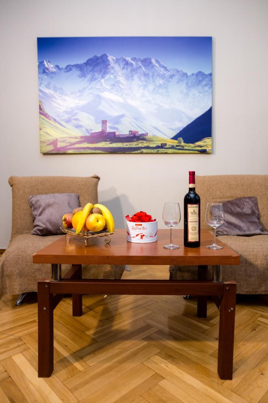 טביליסי Apartment Gallery Rustaveli 1 מראה חיצוני תמונה
